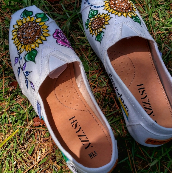 Shoes - Picture 11 of 15